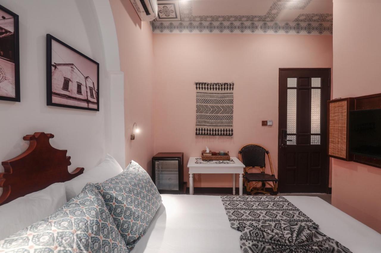 The Mansion Hoi An By Minova Bed & Breakfast Exterior photo